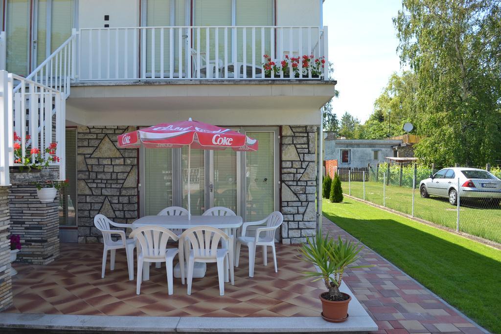 Family Home Apartment Zamárdi Quarto foto